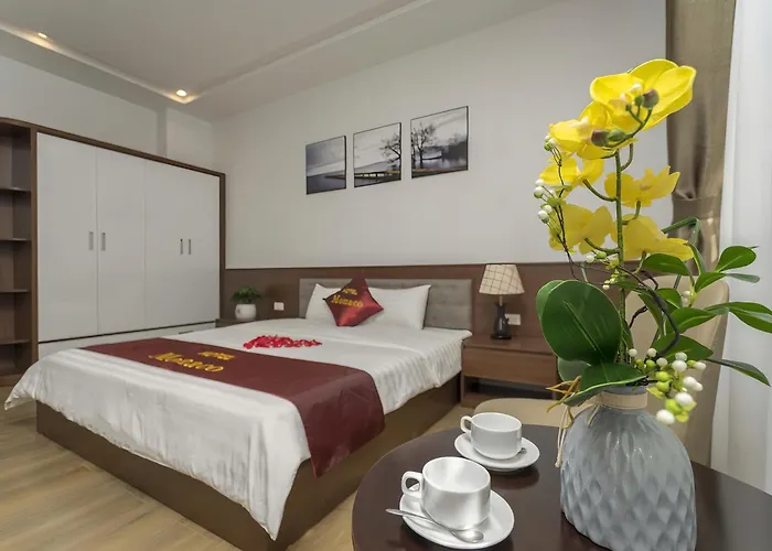 Khách sạn Monaco 3*