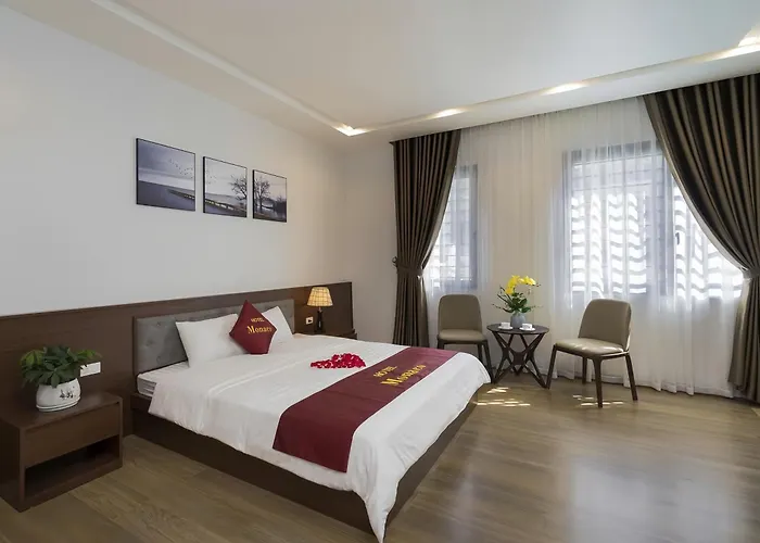 Khách sạn Monaco