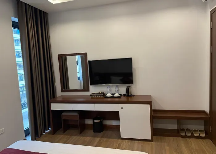 Monaco Khách sạn